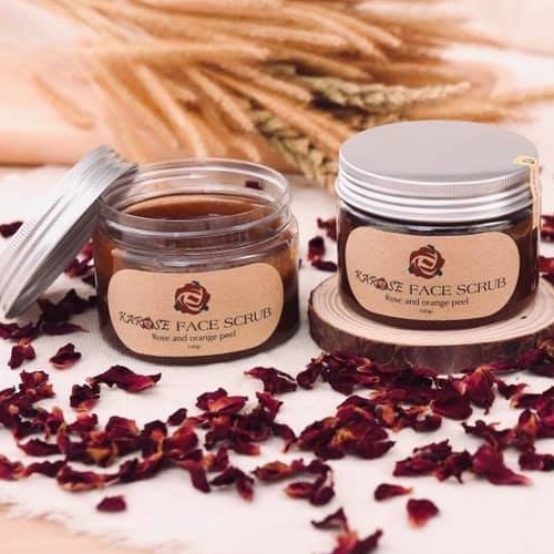 Rửa mặt tẩy da chết hoa hồng Karose Face Scrub