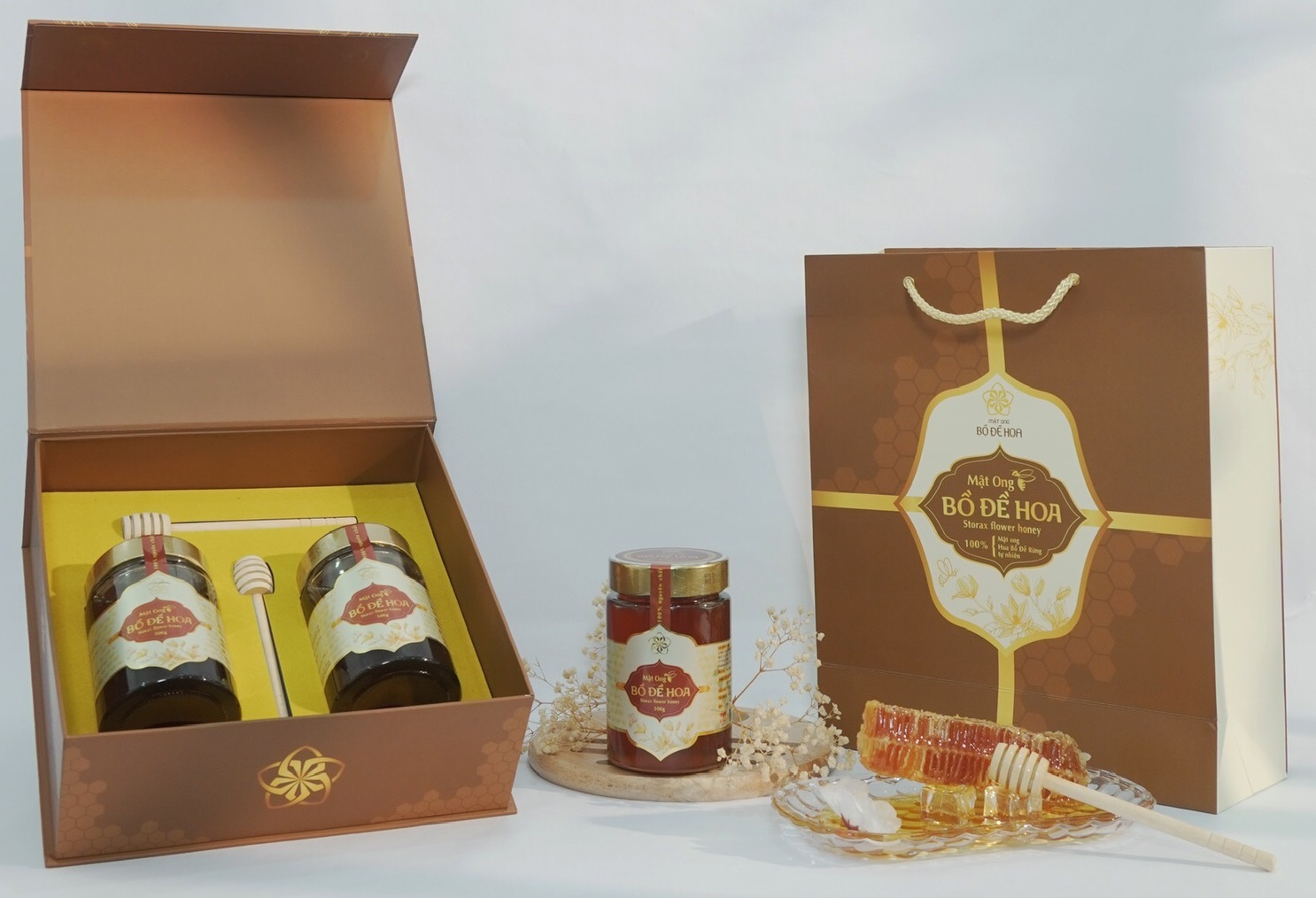 Hộp quà mật ong BỒ ĐỀ HOA( 2 lọ x 500g )