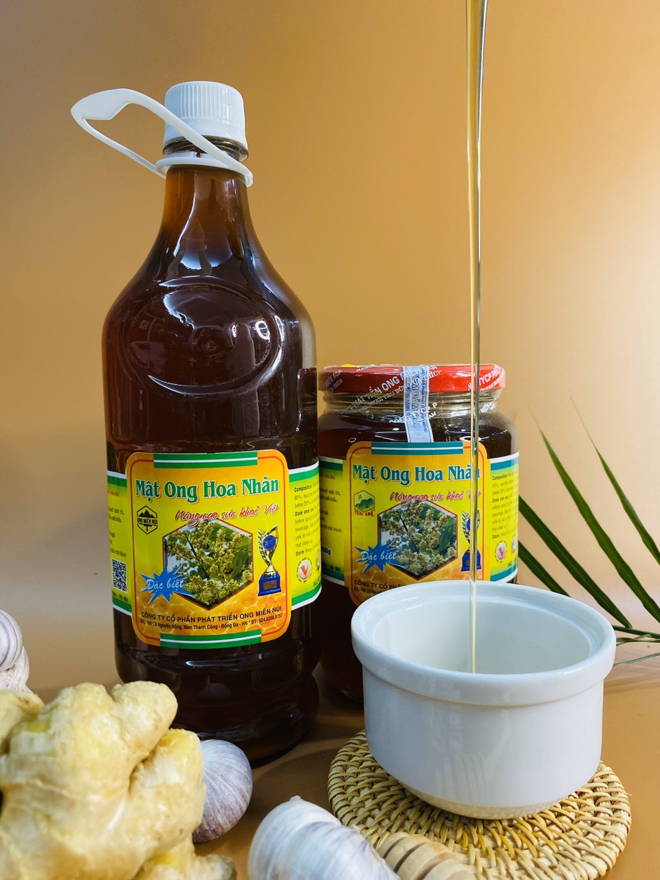 Mật ong hoa nhãn đặc biệt 1400g